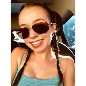 Meet your Posher, Kira